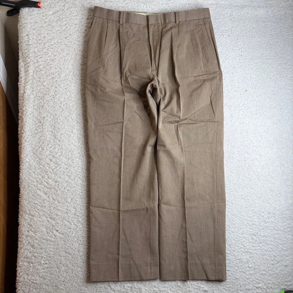 J.Crew Mens 35x32( 35x28) Pleated Herringbone Cotton dress Pants Tan hong kong